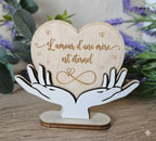 Coeur gravé — L'amour d'une mère est éternel | Fête des Mères